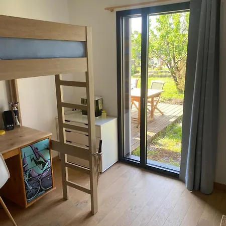 Family Home With Garden ורטו